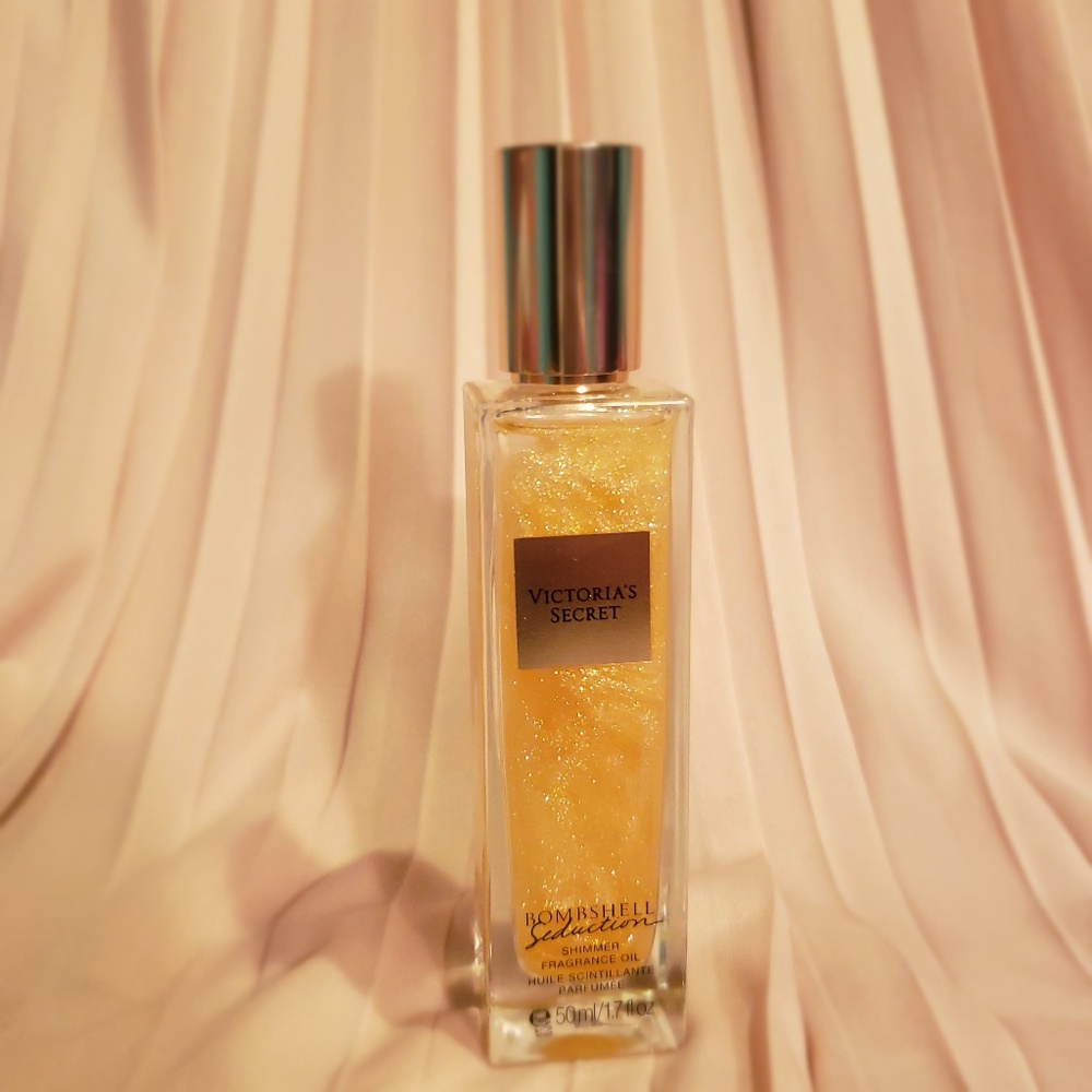 ***SOLD ***VS Bombshell Seduction Shimmer Frag Oil